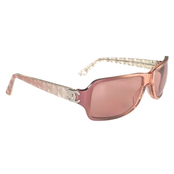 CHANEL Red Bowtie Sunglasses - Picture 5 of 6